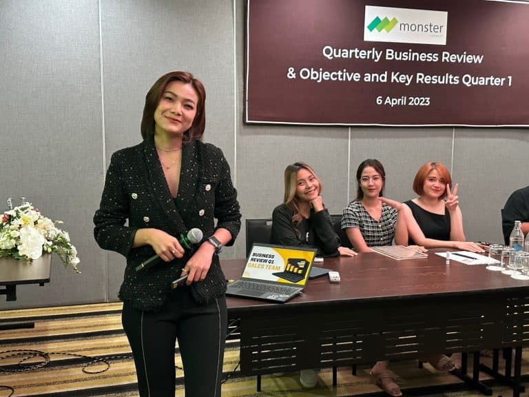 Office Environment 2